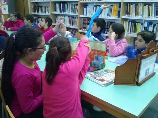 CAM01205Taller de aprendiz de cuenta cuentos