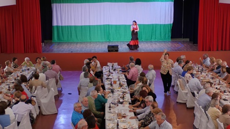 11070035-008almuerzo