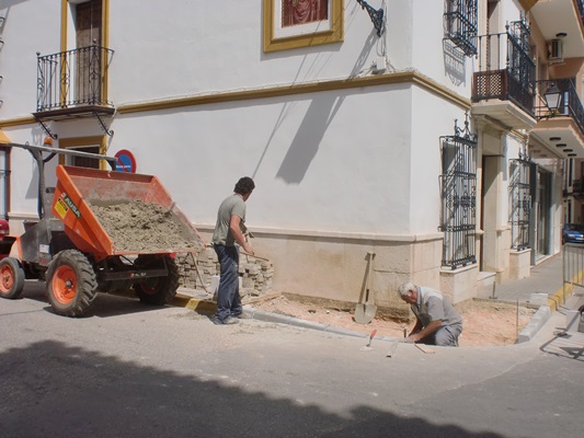 CIMG9077acceso minusválido