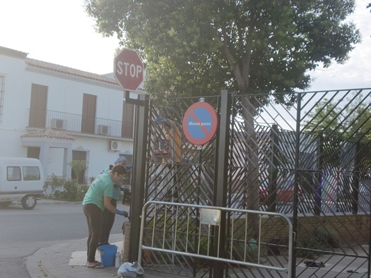 CIMG9256pintado rejas