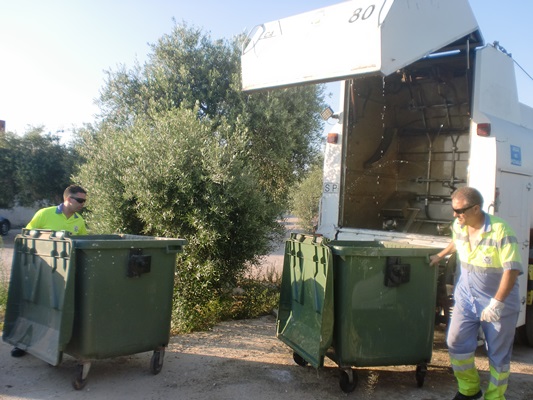 CIMG9289limpieza contenedores