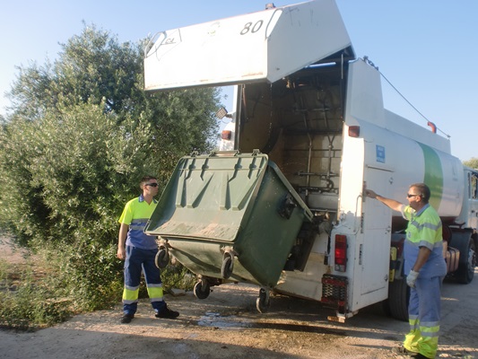 CIMG9290limpieza contenedores