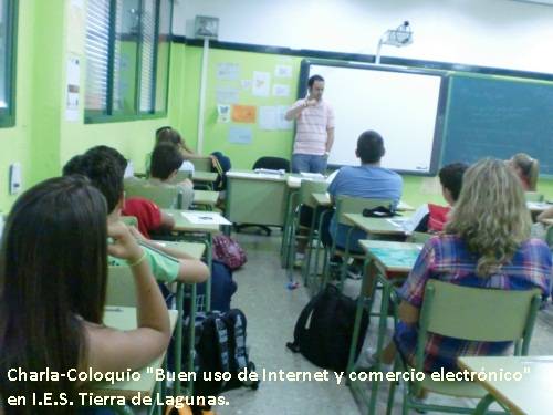 CIMG9730charla coloquio