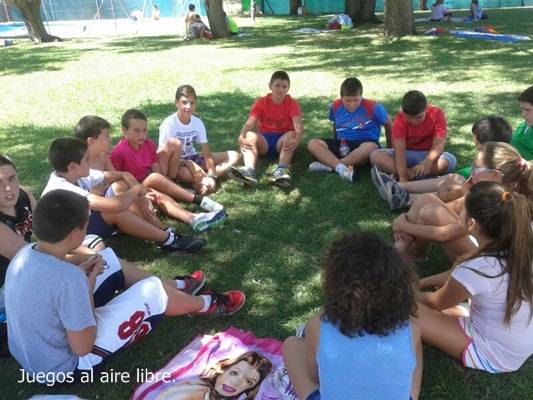 IMG-20140709-WA0002Juegos al aire libre