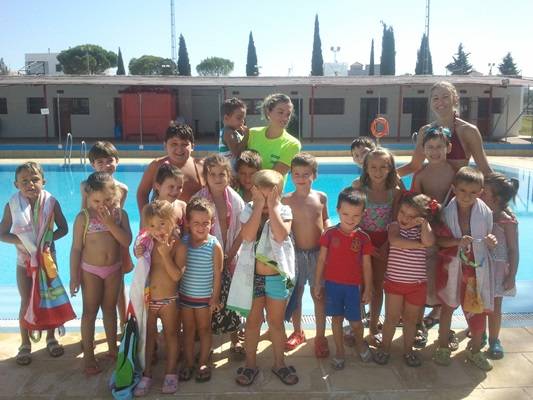 foto natacion 1 copiaClausura Cursos de Natación